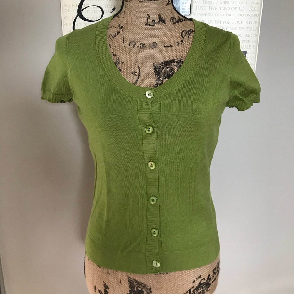 Ann Taylor Cardigan Short Sleeve Size MP